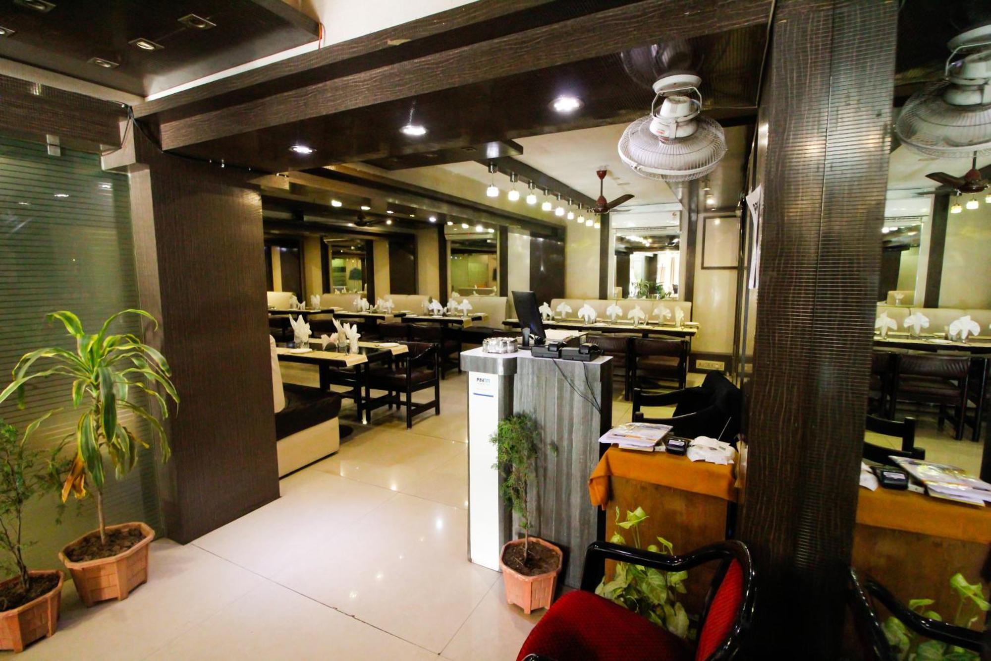 Hotel Rishi Regency Jabalpur Exterior foto