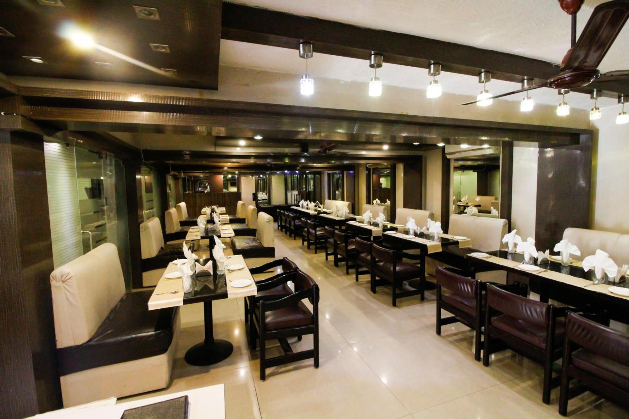 Hotel Rishi Regency Jabalpur Exterior foto